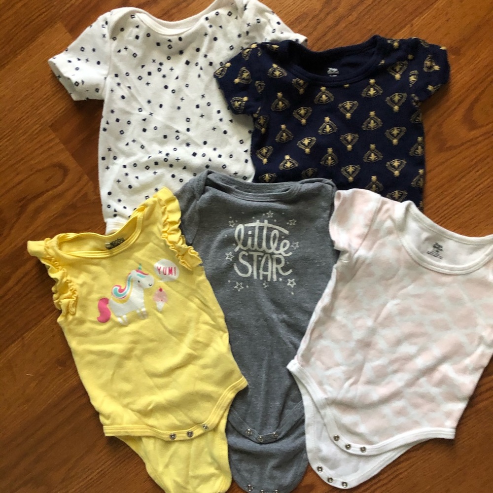 Girls onesie bundle (5 total)